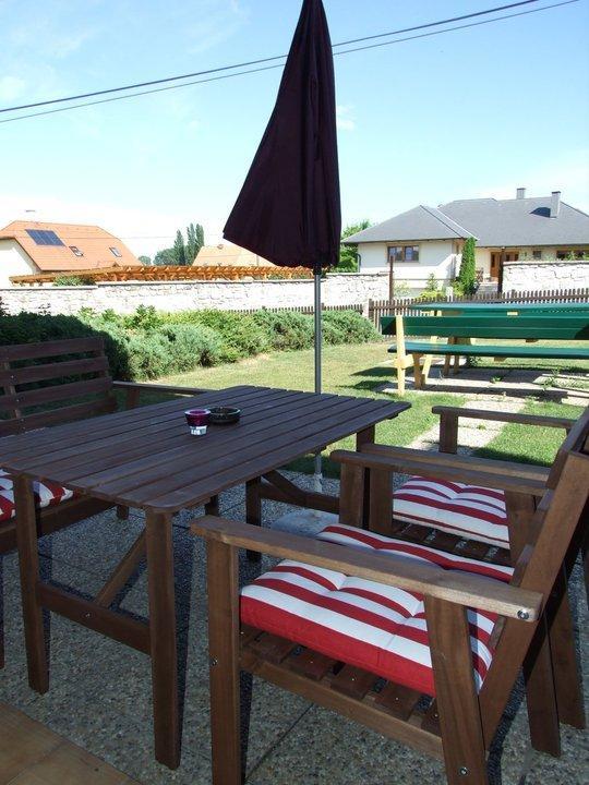 Bed and Breakfast Huber Panzió Fertőrákos Exterior foto